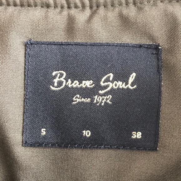 Bomber Jacket 💚 - Picture 6 of 6